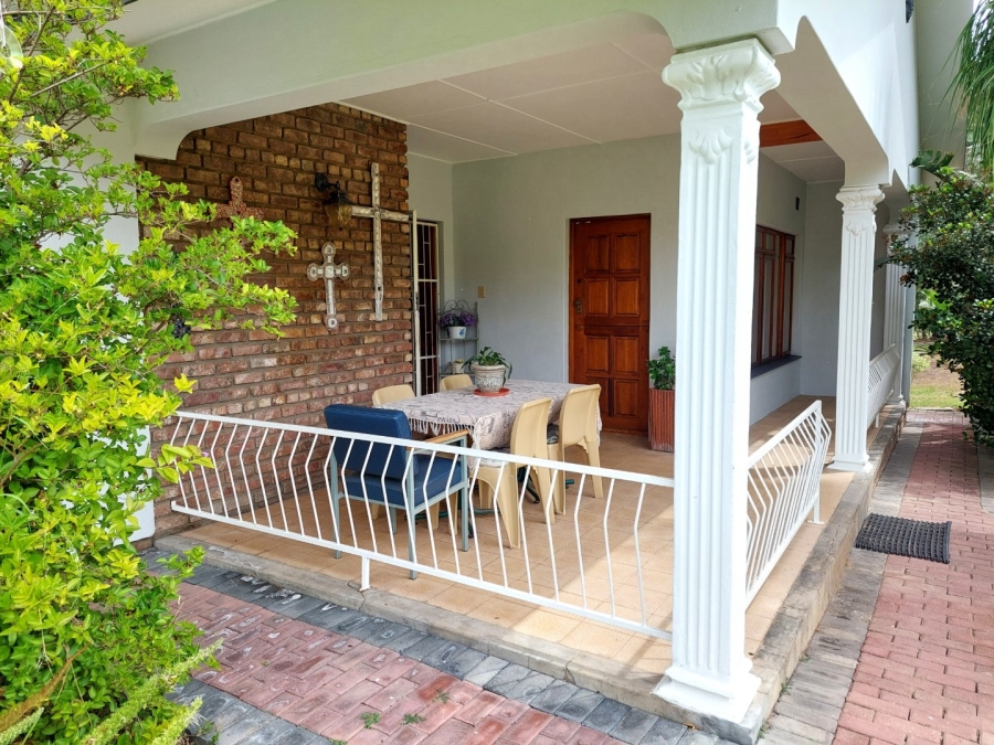 5 Bedroom Property for Sale in Oudtshoorn South Western Cape